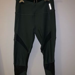 Leggings with mesh detail